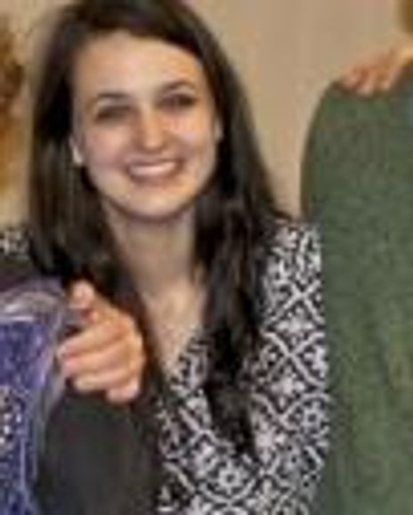 Leah Barker Headshot