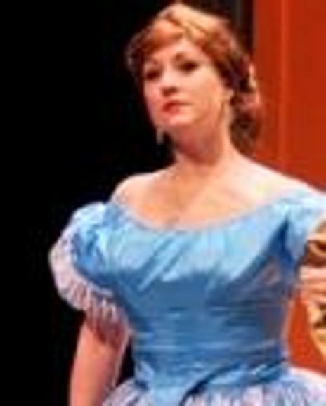 Kristi MacEwan Headshot