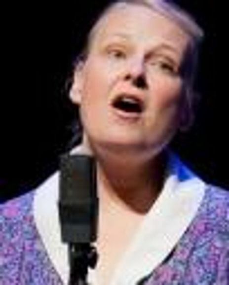 Karen Randoja Headshot