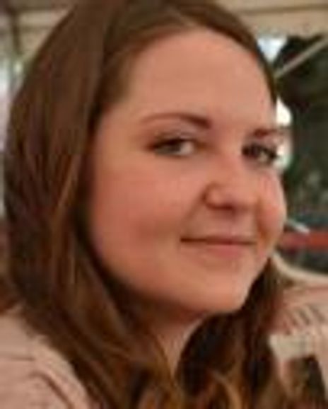 Rosie Hill Headshot