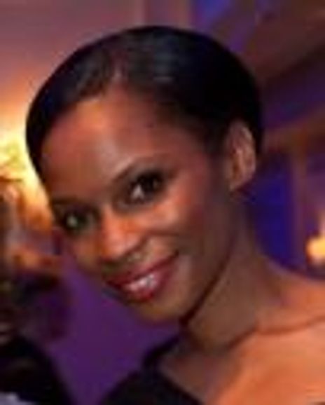 Carryl Thomas Headshot