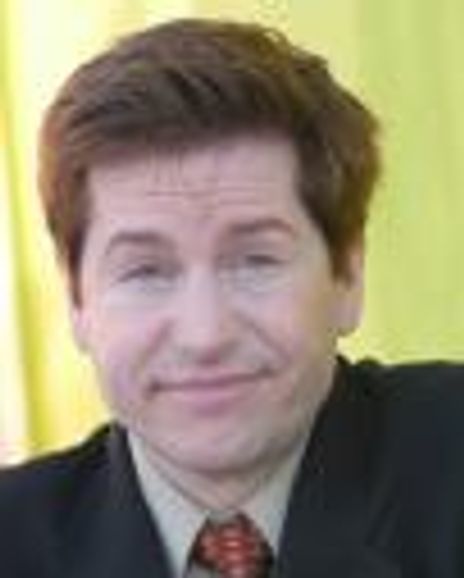 Robert Moon Headshot