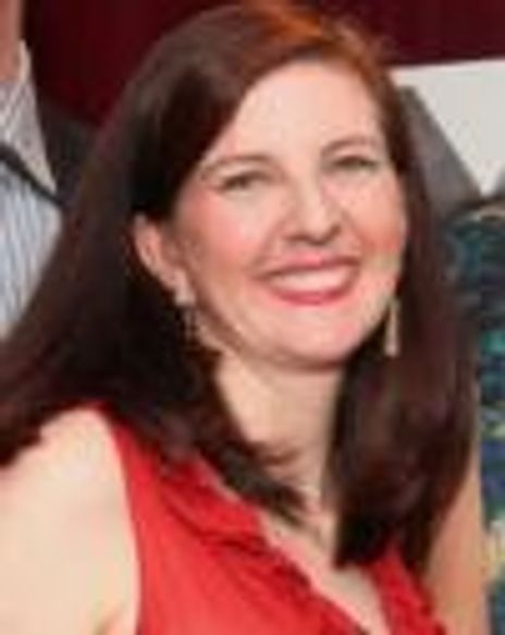 Lesley Malin Headshot