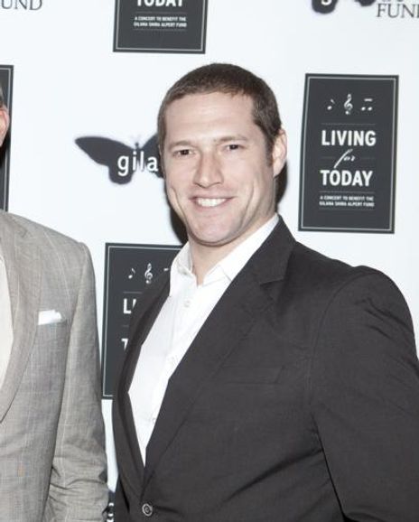 Victor Wisehart Headshot