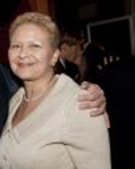 Karen Chapelle Headshot