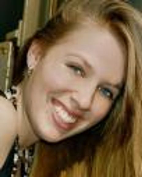 Nicole Sperone Headshot