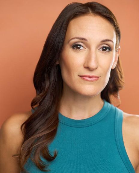 Caitlin Sams Headshot