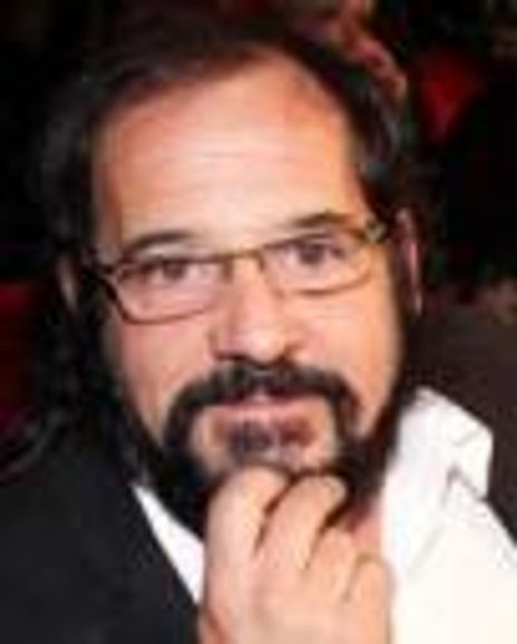 Julio Chavez Headshot