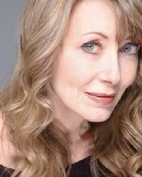 Julia Campanelli Headshot