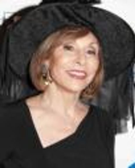 Ellen Strum Headshot