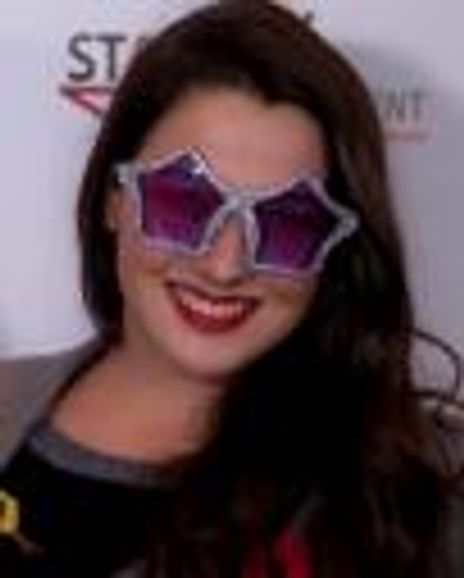 Charlotte Arnold Headshot