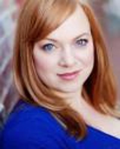 Jen Bechter Headshot