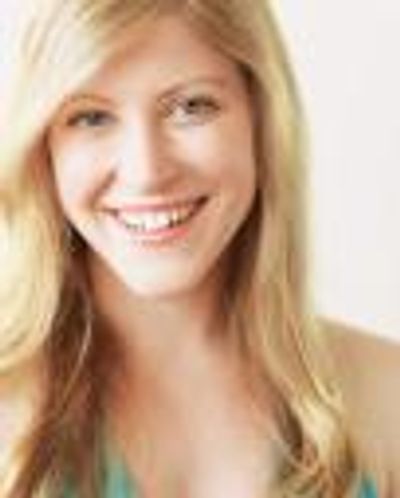 Amanda Broomell Headshot