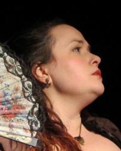 Kelly McCabe Headshot