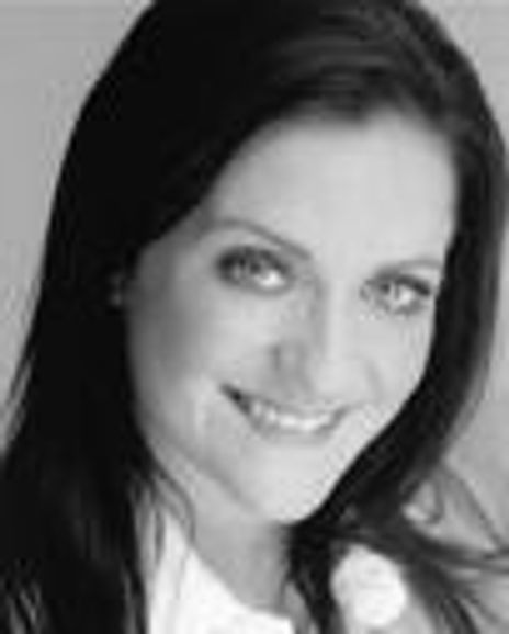 Rachel Spurrell Headshot