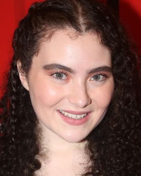 Lilla Crawford Headshot