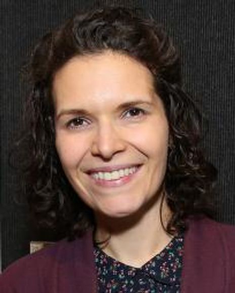 Erika Sheffer Headshot