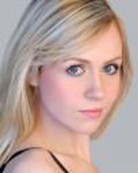 Pamela Macey Headshot