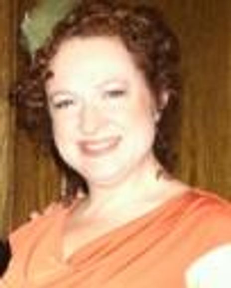 Elizabeth Haley Headshot