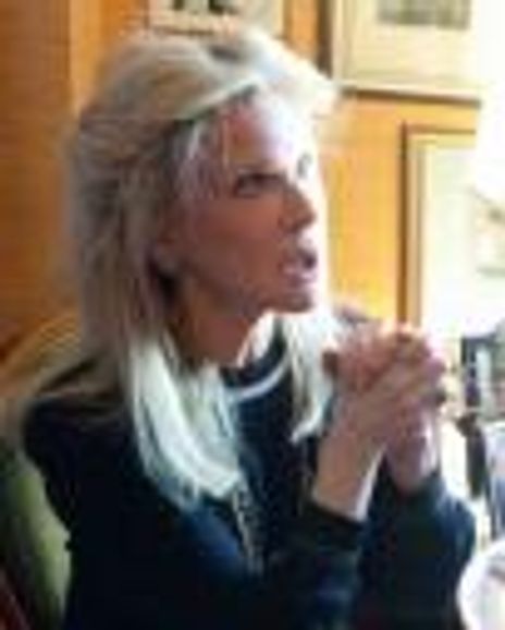 Carol Tambor Headshot