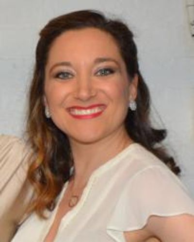 Laurel Harris Headshot