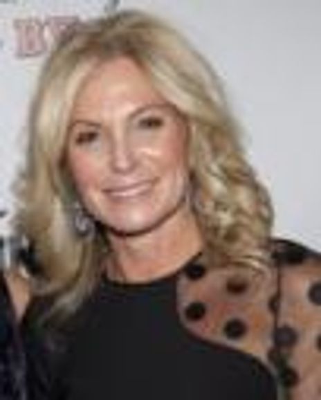 Stephanie Kramer Headshot