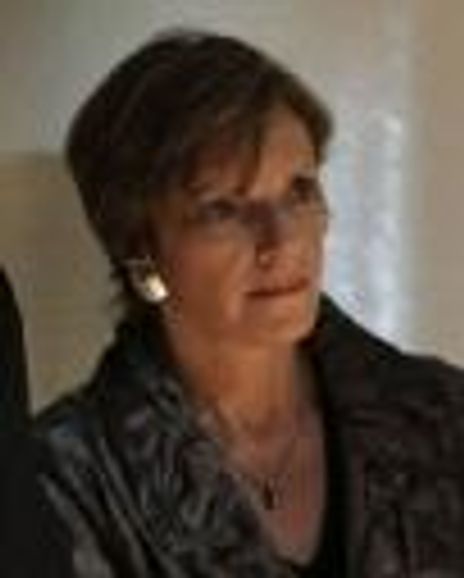 Gail Eichenthal Headshot