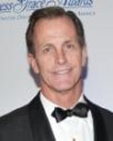 Chris Le Vine Headshot