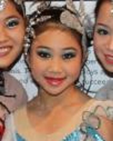 Shiting Huang Headshot