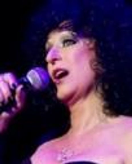 Julia Zenko Headshot