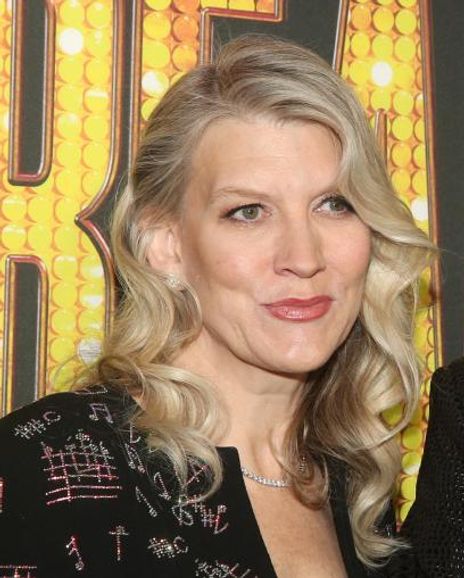 Katie McNeil Headshot