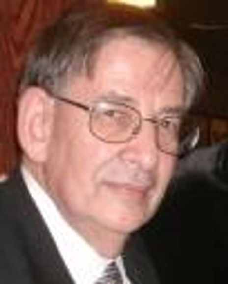 Henry Fogel Headshot