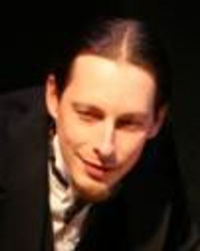 Nat Cassidy Headshot