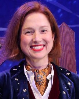 Ellie Kemper Headshot