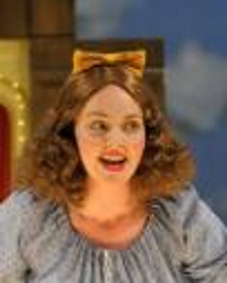 Justine Williams Headshot