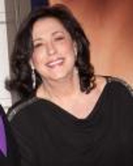 Lynn Meadows Headshot