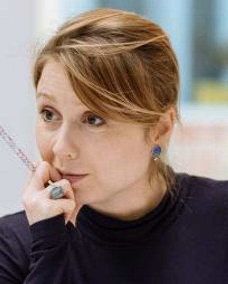 Polly Findlay Headshot