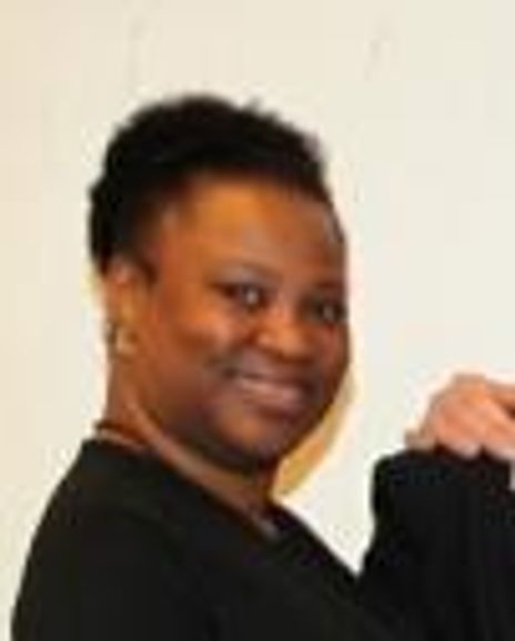 Andi Hopkins Headshot