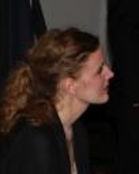 Rebecca Ringle Headshot