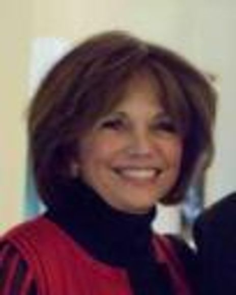 Jo Ann Pflug Headshot