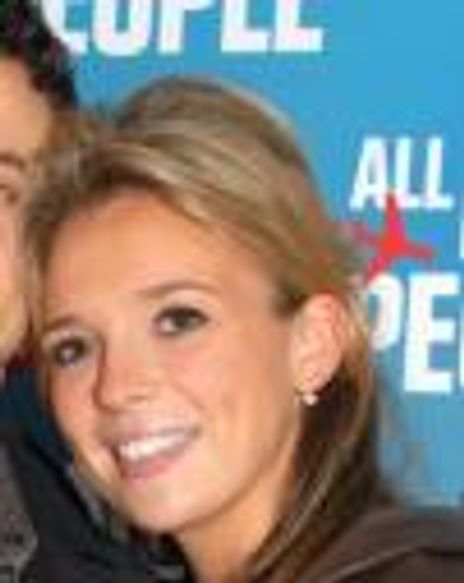 Holly Henderson Headshot