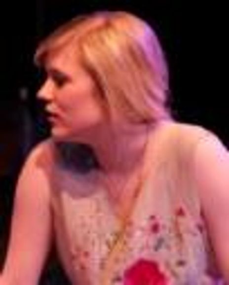 Lauren Chapman Headshot