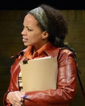 Cat Simmons Headshot