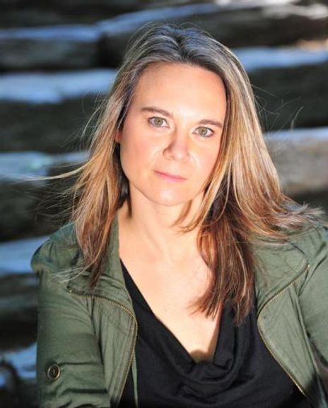Zoe Anastassiou Headshot