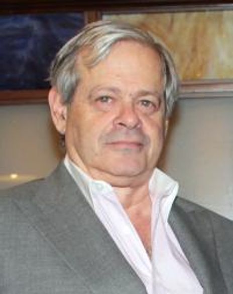 Daniel Okrent Headshot