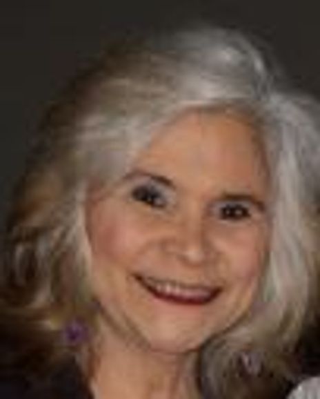 Robin Martin Headshot