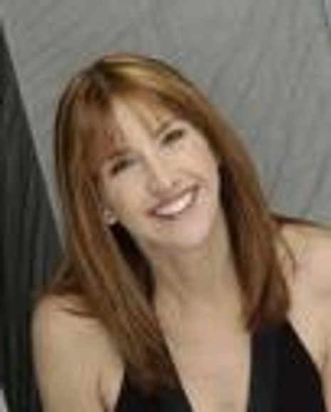 Kirsten Brant Headshot