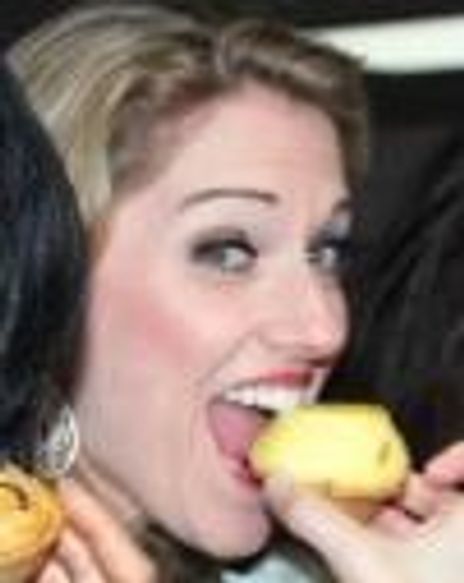 Julie Rieber Headshot