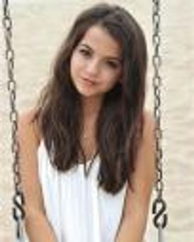 Isabela Moner Headshot