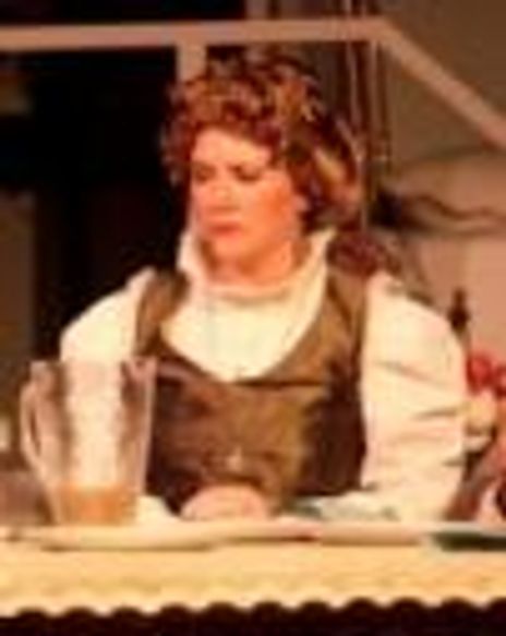 Elizabeth Bouton Headshot